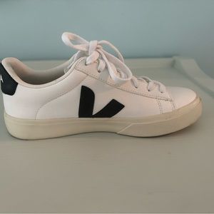 Veja women’s esplar low top sneaker